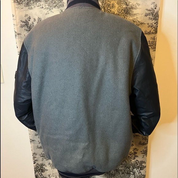 NIKE Mens WOOL/LEATHER BOMBER JACKET Gray/Blue Wool and Navy Blue Sleeves Sz LG - Picture 3 of 9